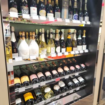 Le Drugstore - French Near Me - Paris, 75 Le Drugstore - French Near Me - Paris, 75