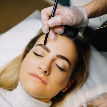 MUSA - Eyebrow bar in Barcelona MUSA NAIL & BEAUTY BAR - Nail Salons Near Me - Barcelona, B