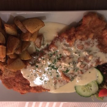 Berglandstuben - Gorgonzola-Schnitzel - German Near Me - Bad Endbach, HE Berglandstuben - Gorgonzola-Schnitzel - German Near Me - Bad Endbach, HE