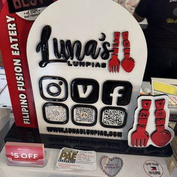 Luna's Lunpias - Filipino Near Me - Poway, California