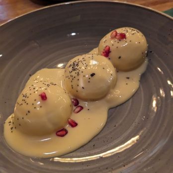 Schnitzelei Mitte - Apricot dumpling dessert - Schnitzel Near Me - Berlin, BE Schnitzelei Mitte - Apricot dumpling dessert - Schnitzel Near Me - Berlin, BE