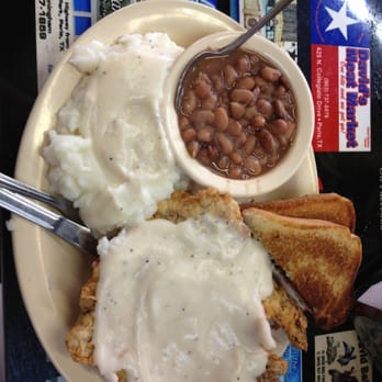 Weezy's - Chicken Fried Steak!! - American Near Me - Blossom, Texas