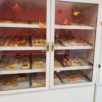 Estrella's Bakery - a display of pastries - Bakeries Near Me - Charlotte, North Carolina Estrella's Bakery - a display of pastries - Bakeries Near Me - Charlotte, North Carolina