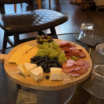 Beaker & Flask Wine Co - Cheese board - Wine Bars Near Me - Alachua, Florida