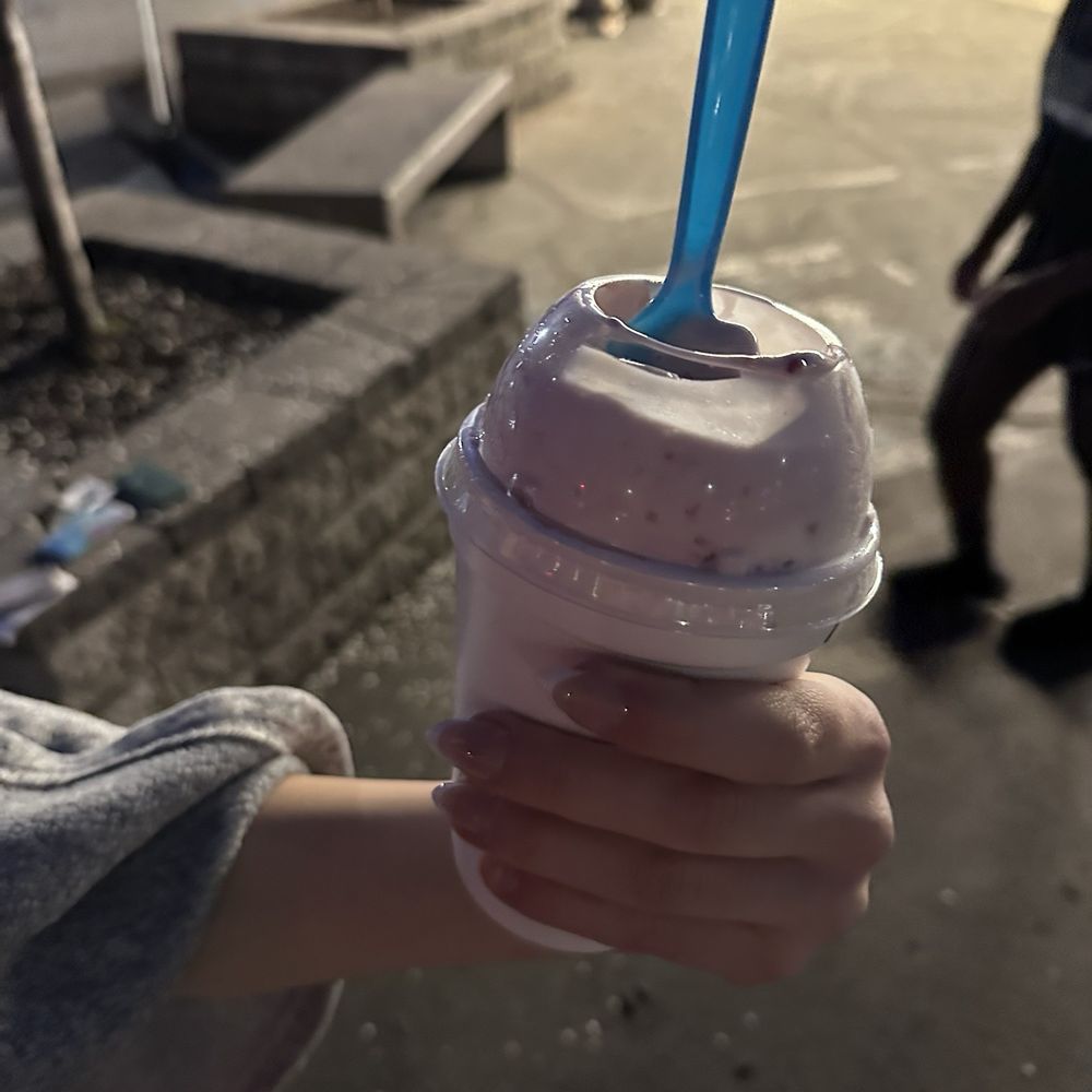 Burger Bar - Raspberry Shake - Burgers Near Me - Roy, Utah Burger Bar - Raspberry Shake - Burgers Near Me - Roy, Utah