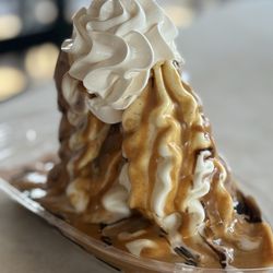 Mister Whippy - Peanut butter and fudge sundae