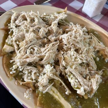 La Fonda Mx. - Chilaquiles verdes with chicken - Mexican Near Me - San Antonio, Texas La Fonda Mx. - Chilaquiles verdes with chicken - Mexican Near Me - San Antonio, Texas
