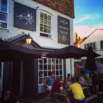 Ship Inn - A great lively spot for locals (and day trippers) - great selection of drinks and a nice little menu. Very well kept and clean. - Hotels Near Me - Rye, ESX Ship Inn - A great lively spot for locals (and day trippers) - great selection of drinks and a nice little menu. Very well kept and clean. - Hotels Near Me - Rye, ESX