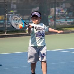 Euro School of Tennis - Keeping the focus and following through with our young tennis player in Menlo Park