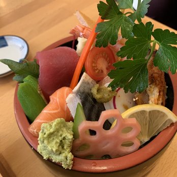 Jinbei - Chirashi Bowl - Japanese Near Me - Irvine, California