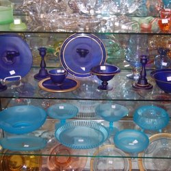 Tiffin Glass Museum - Sale items