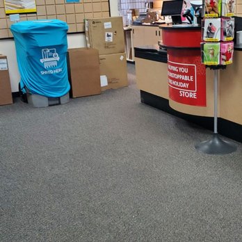 The UPS Store - Shipping Centers Near Me - Northbrook, Illinois