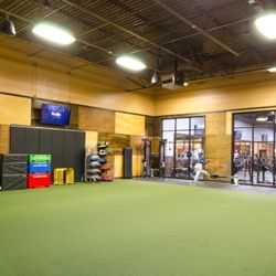 Onelife Fitness - Crabapple