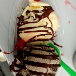 SerenDIPity Ice Cream Bus