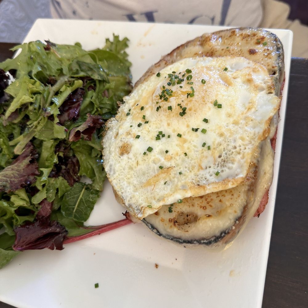 Café Montrose - Toast - Cafes Near Me - Glendale, California Café Montrose - Toast - Cafes Near Me - Glendale, California