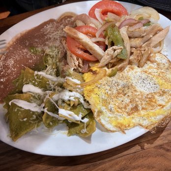 Cafe De Olla - Chicken fajita chileaquiles plate - American Near Me - Monrovia, California