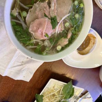 New Saigon - Vietnamese Near Me - Boston, Massachusetts