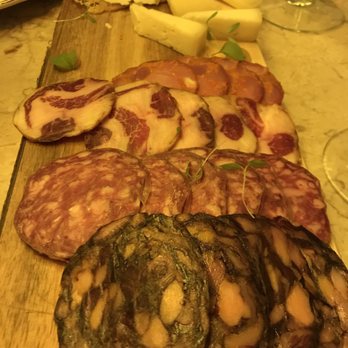 Petisqueira Conqvistador - Meat and cheese board. - Portuguese Near Me - Lisbon, 11 Petisqueira Conqvistador - Meat and cheese board. - Portuguese Near Me - Lisbon, 11