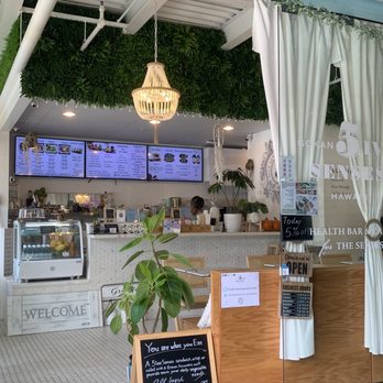 5ive Senses - Outside - Juice Bars & Smoothies Near Me - Honolulu, Hawaii