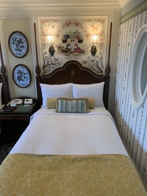 Tokyo Disneyland Hotel by null