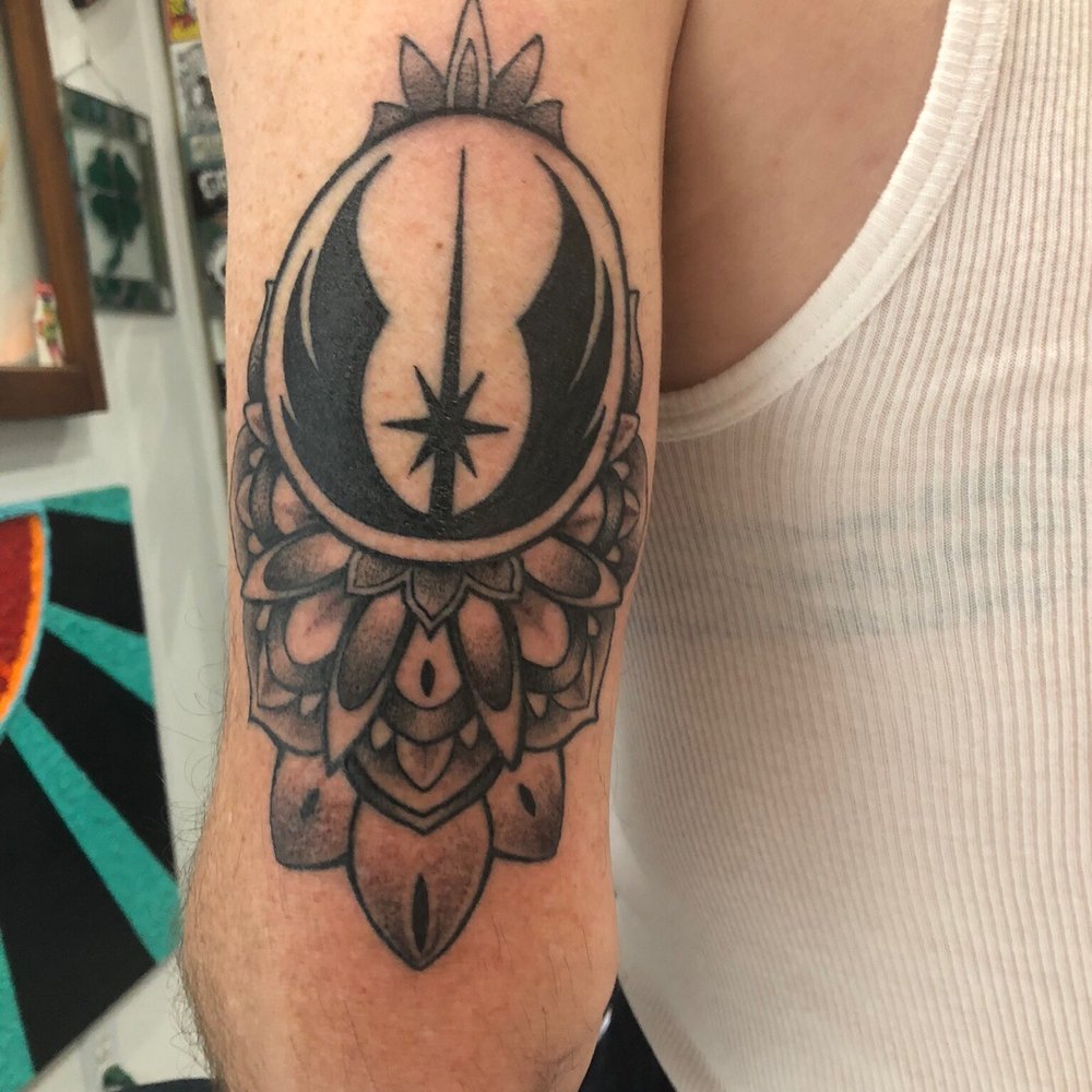 Body Graphics - Sick Jedi Order Mandala tattoo by Jessi Hawk - Tattoo Near Me - Pennsauken, New Jersey