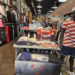 Champs Sports