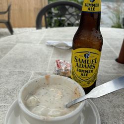 Evelyn's Drive In - New England Chowder