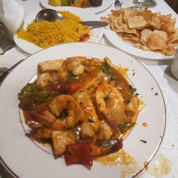El Cid - Spanish Near Me - Paramus, New Jersey