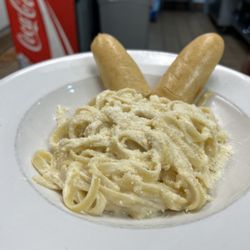 Symphony Family Restaurant - Alfredo!
