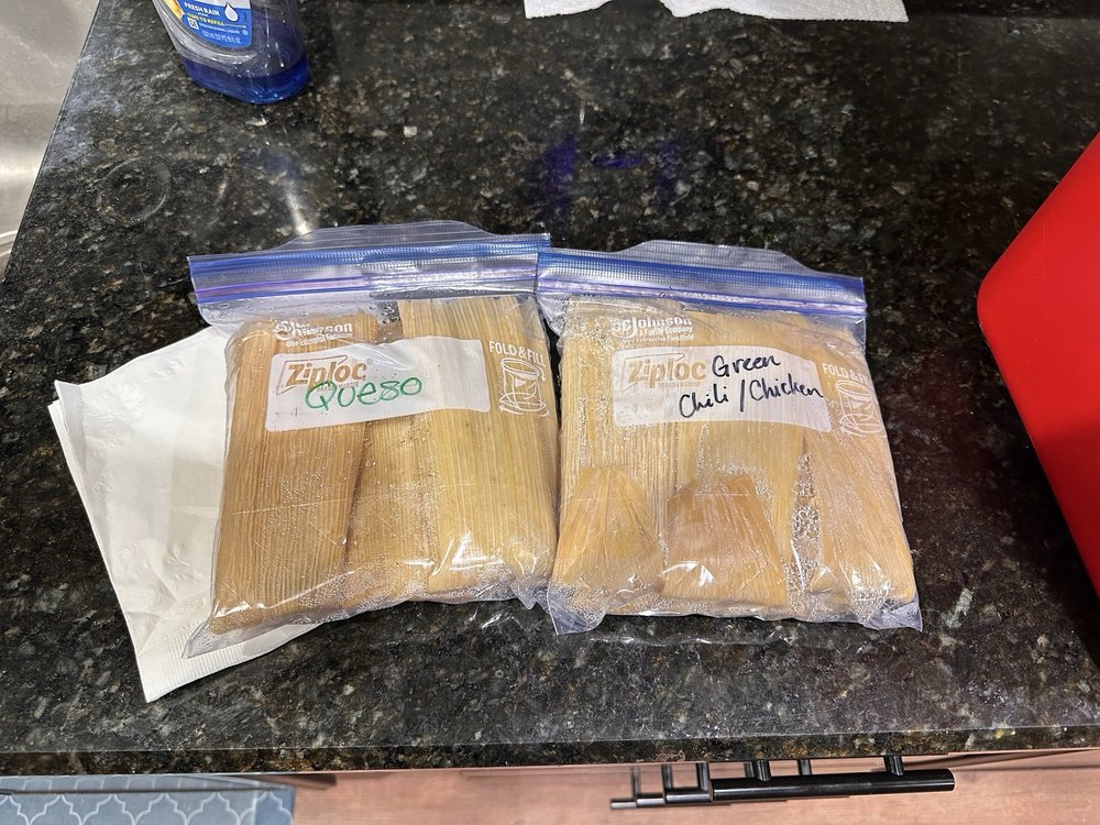 Fernando’s Tamales Logo