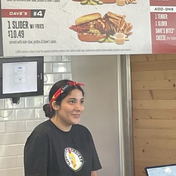 Dave's Hot Chicken - Chicken Shop Near Me - Lakewood, California
