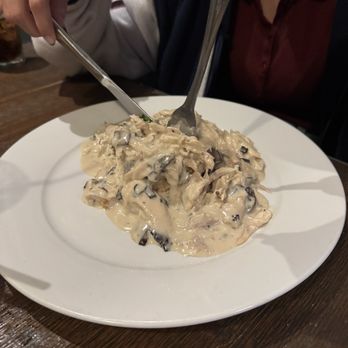 Brussels Bistro - Creamy Chicken - Belgian Near Me - San Clemente, California Brussels Bistro - Creamy Chicken - Belgian Near Me - San Clemente, California