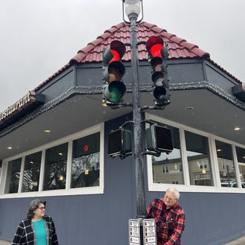 Claire's Restaurant - Breakfast & Brunch Near Me - Edmonds, Washington