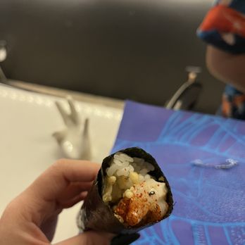 Temakase Hand Roll Bar - 2nd Ave - Spicy Scallop Roll - Sushi Bars Near Me - New York, New York