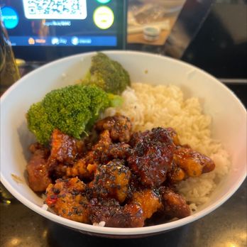 Little Purse - Korean chicken over white rice - Dim Sum Near Me - Newark, New Jersey