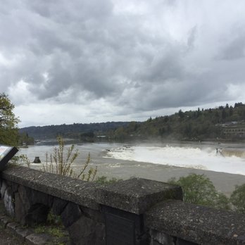 Willamette Falls Scenic Overlook - Landmarks & Historical Buildings Near Me - West Linn, Oregon Willamette Falls Scenic Overlook - Landmarks & Historical Buildings Near Me - West Linn, Oregon