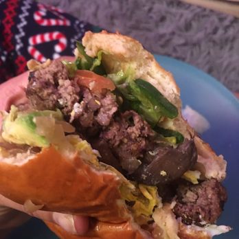 Big Buns - fresh jalapeños - Burgers Near Me - Arlington, Virginia Big Buns - fresh jalapeños - Burgers Near Me - Arlington, Virginia