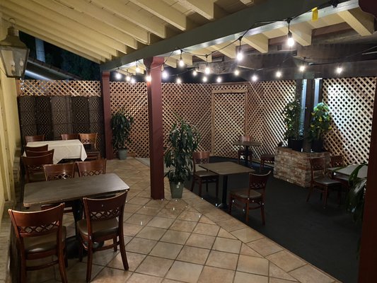 Papillon Restaurant by null