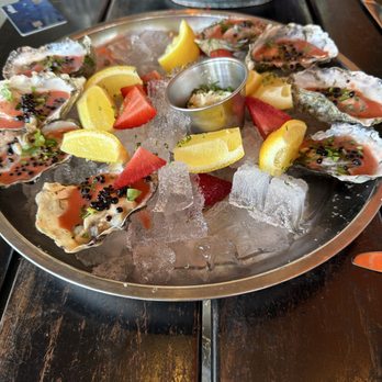 The Lexington House - Fishy and stale tasting oysters - New American Near Me - Los Gatos, California The Lexington House - Fishy and stale tasting oysters - New American Near Me - Los Gatos, California