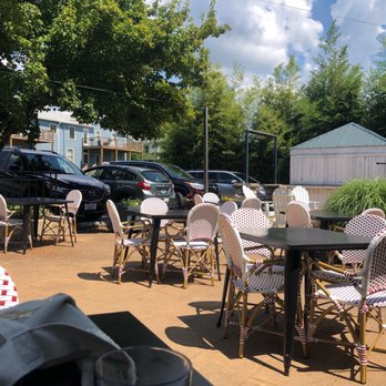 Belle - Few parking spots available! - Breakfast & Brunch Near Me - Charlottesville, Virginia Belle - Few parking spots available! - Breakfast & Brunch Near Me - Charlottesville, Virginia