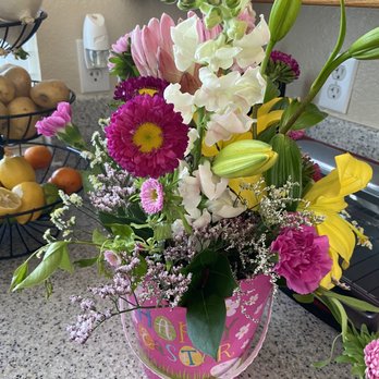 Flowers In Design - Easter surprise! - Florists Near Me - Elk Grove, California Flowers In Design - Easter surprise! - Florists Near Me - Elk Grove, California