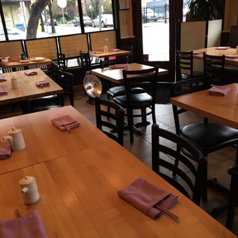 Kiku Sushi - Dining area - Japanese Near Me - Berkeley, California