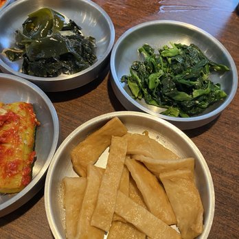 Miga - Good fish cakes and seasoned spinach , seaweed salad and kimchi - Korean Near Me - Fremont, California Miga - Good fish cakes and seasoned spinach , seaweed salad and kimchi - Korean Near Me - Fremont, California