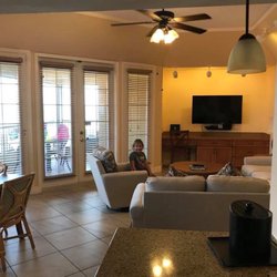 Eagle's Nest Beach Resort - Living room of the villa
