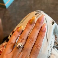 Beauty Boutique - I like these nails so much from last time I might have her do them again (this is 3 weeks later!) 8:15:22