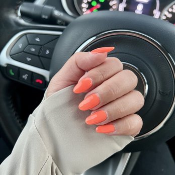 C'est La Vie - Nail Salons Near Me - Los Angeles, California