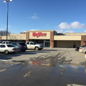 Hy-Vee Fast & Fresh - Store Exterior. - Convenience Stores Near Me - Jefferson, Iowa Hy-Vee Fast & Fresh - Store Exterior. - Convenience Stores Near Me - Jefferson, Iowa