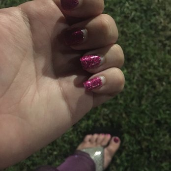 Avanti Nail Spa - Gel nails not filled in at the top. - Nail Salons Near Me - Dacula, Georgia