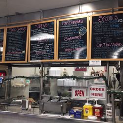 West Hills Chevron - Taco shop
