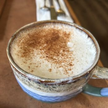 Linn's Restaurant - Chai Tea Latte - American Near Me - Cambria, California Linn's Restaurant - Chai Tea Latte - American Near Me - Cambria, California